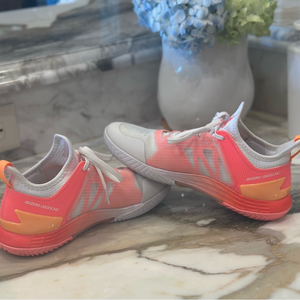 Womens Supersonic Tennis Shoes